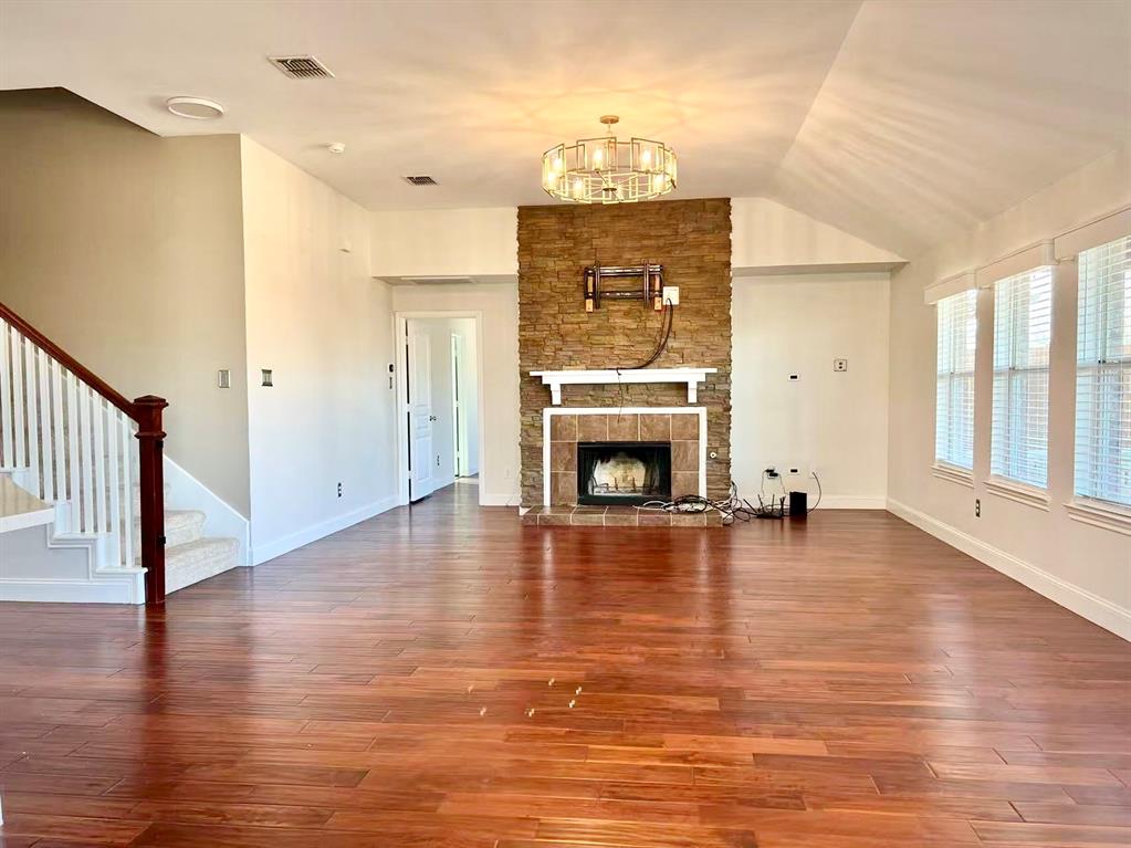 7704 Val Verde Drive Property Photo 4