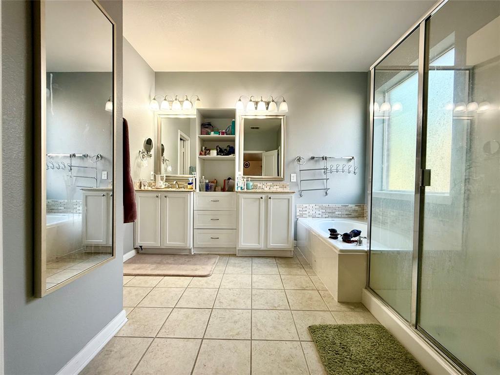 7704 Val Verde Drive Property Photo 10