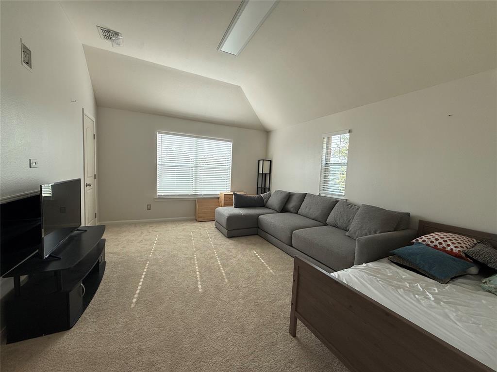 7704 Val Verde Drive Property Photo 14