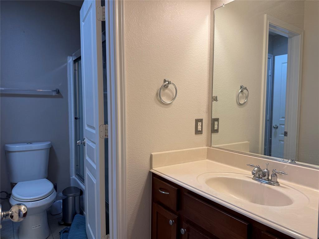 7704 Val Verde Drive Property Photo 17