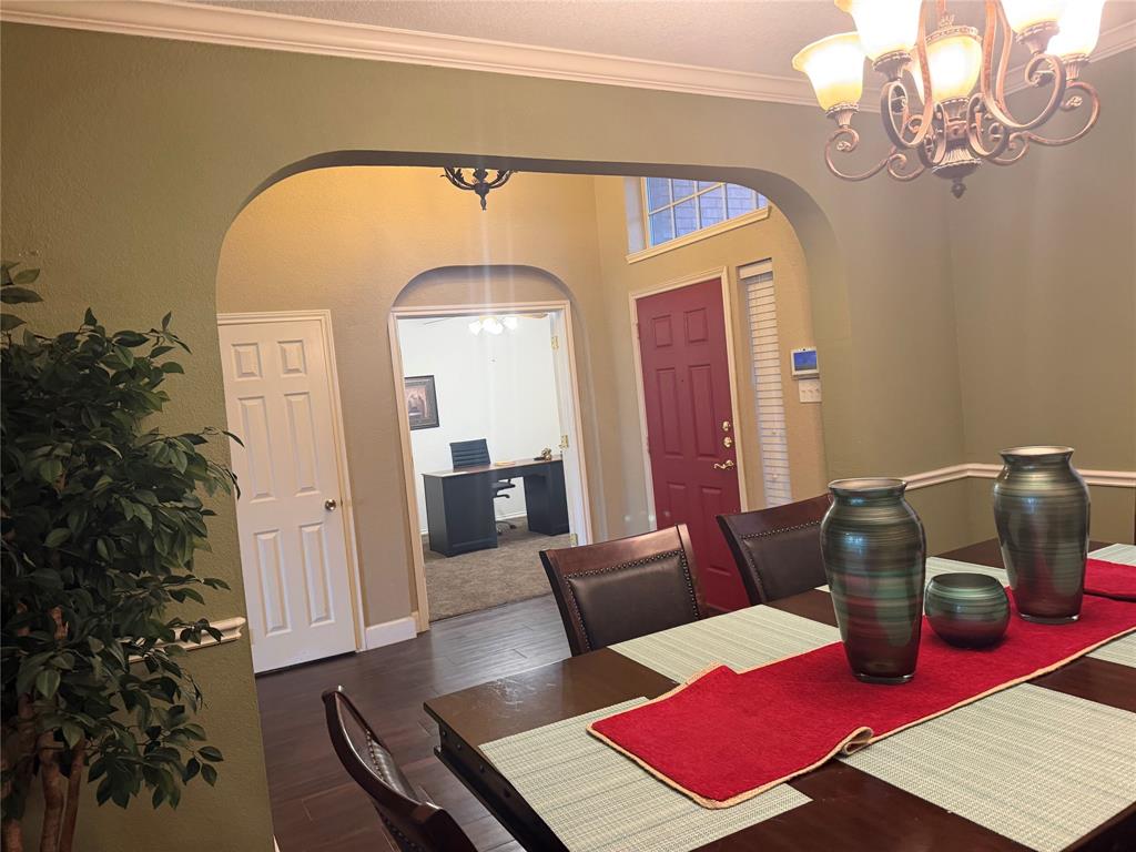 311 Holly Leaf Trail Property Photo 11
