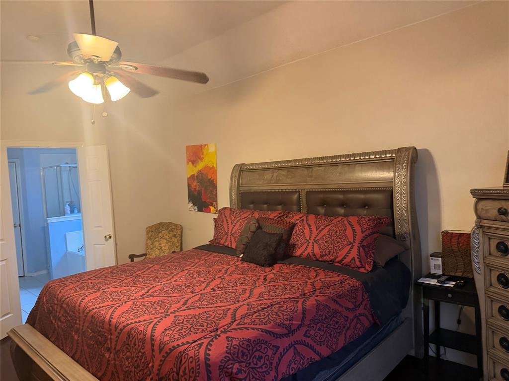 311 Holly Leaf Trail Property Photo 14