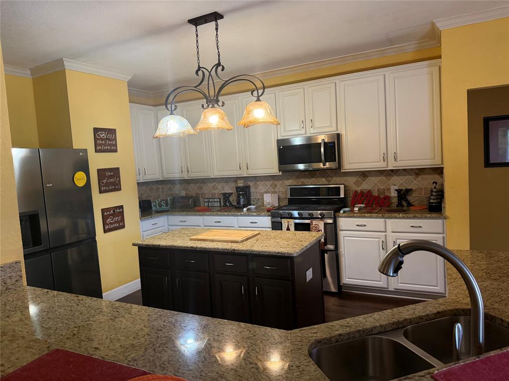 311 Holly Leaf Trail Property Photo 15