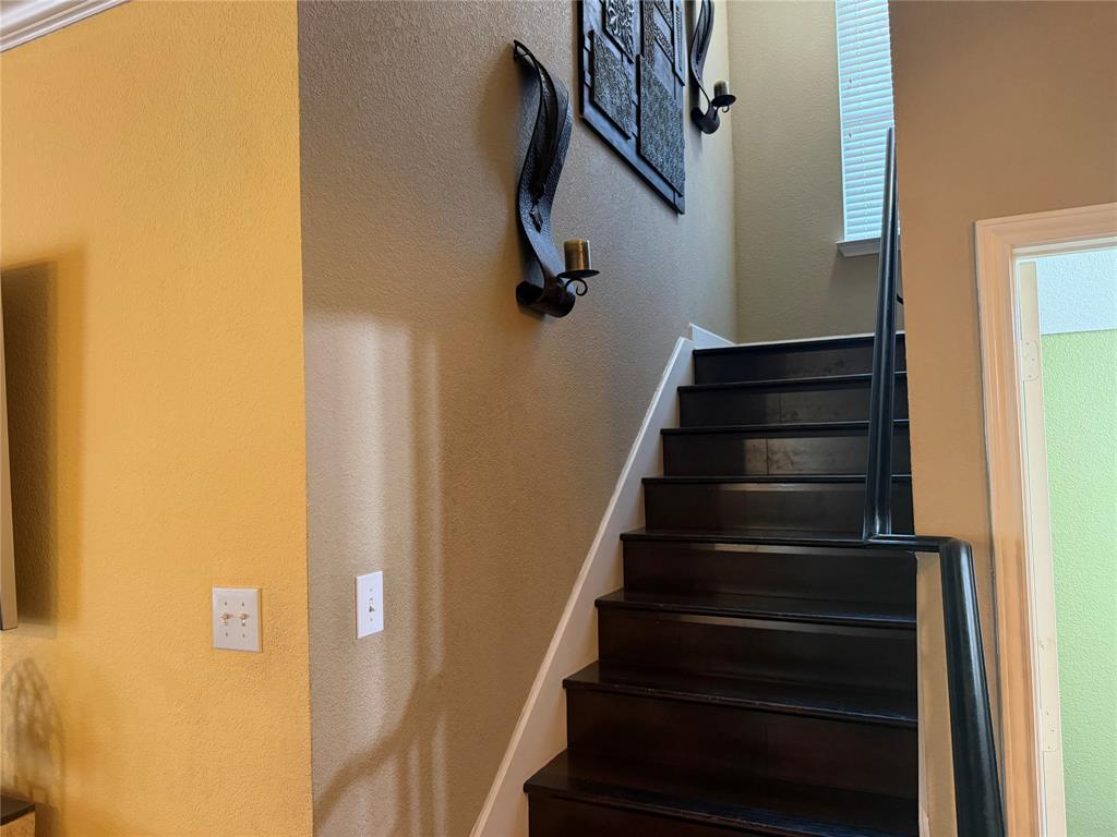 311 Holly Leaf Trail Property Photo 20