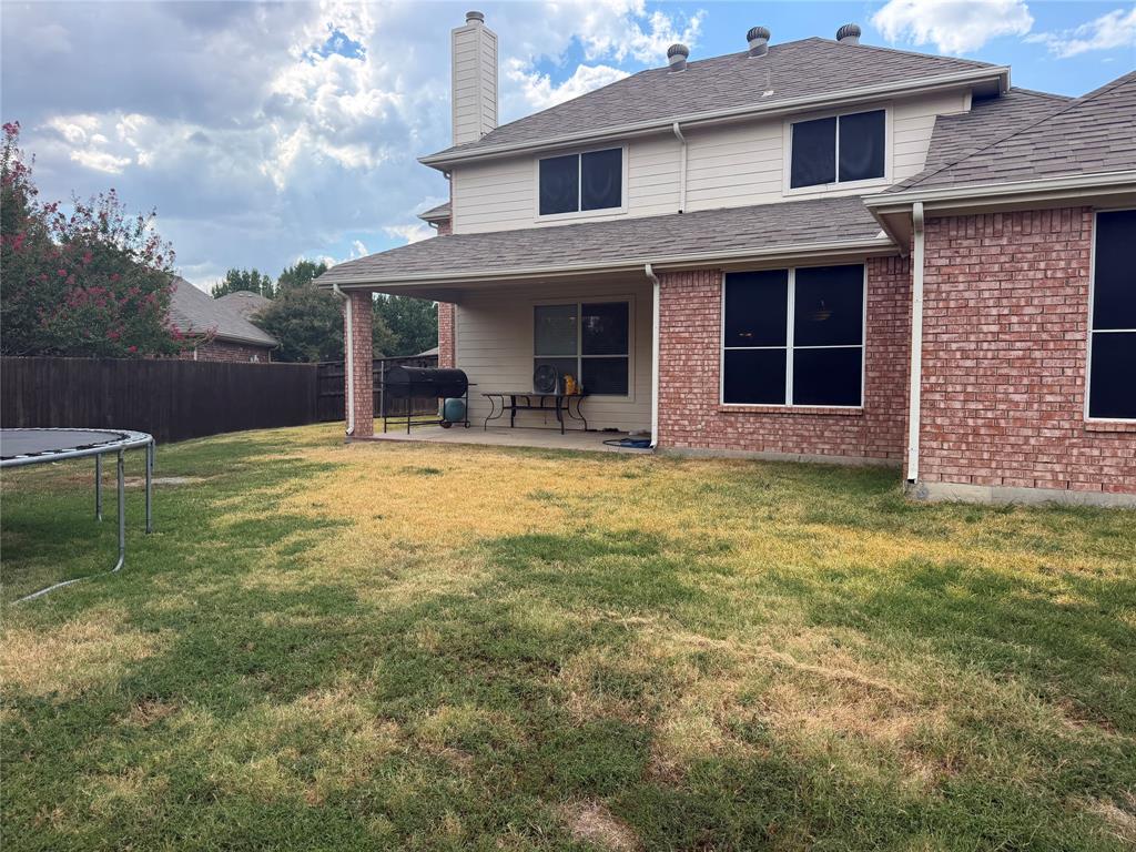 311 Holly Leaf Trail Property Photo 22