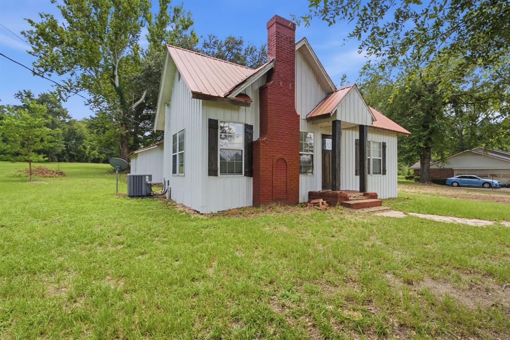 506 E Longview Street Property Photo 3