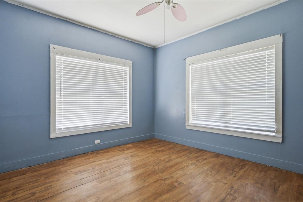 506 E Longview Street Property Photo 14