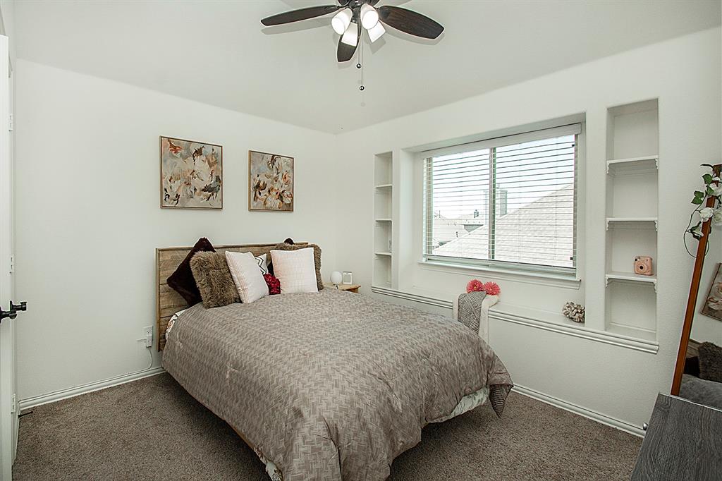 1420 Stoneleigh Place Property Photo 18