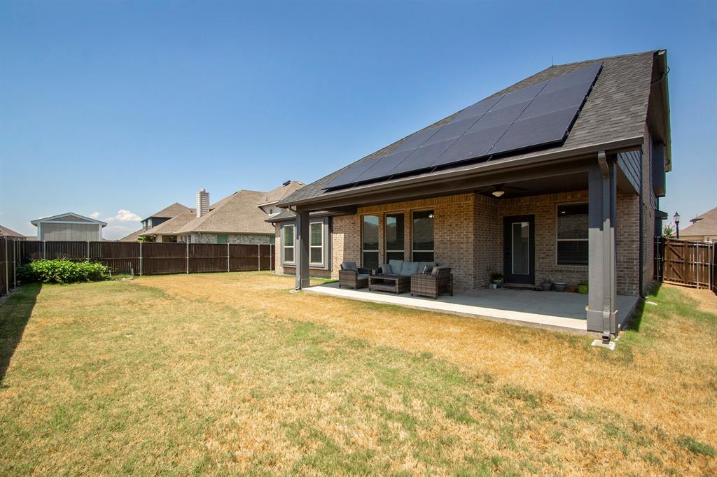 1420 Stoneleigh Place Property Photo 23