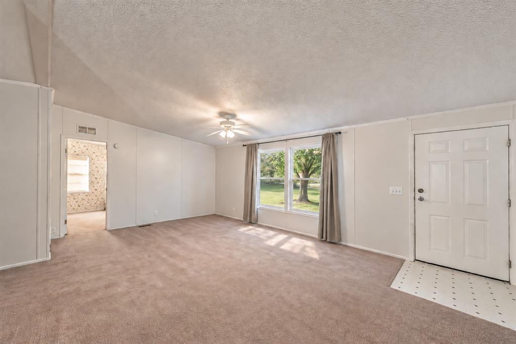 208 Rhett Court Property Photo 6