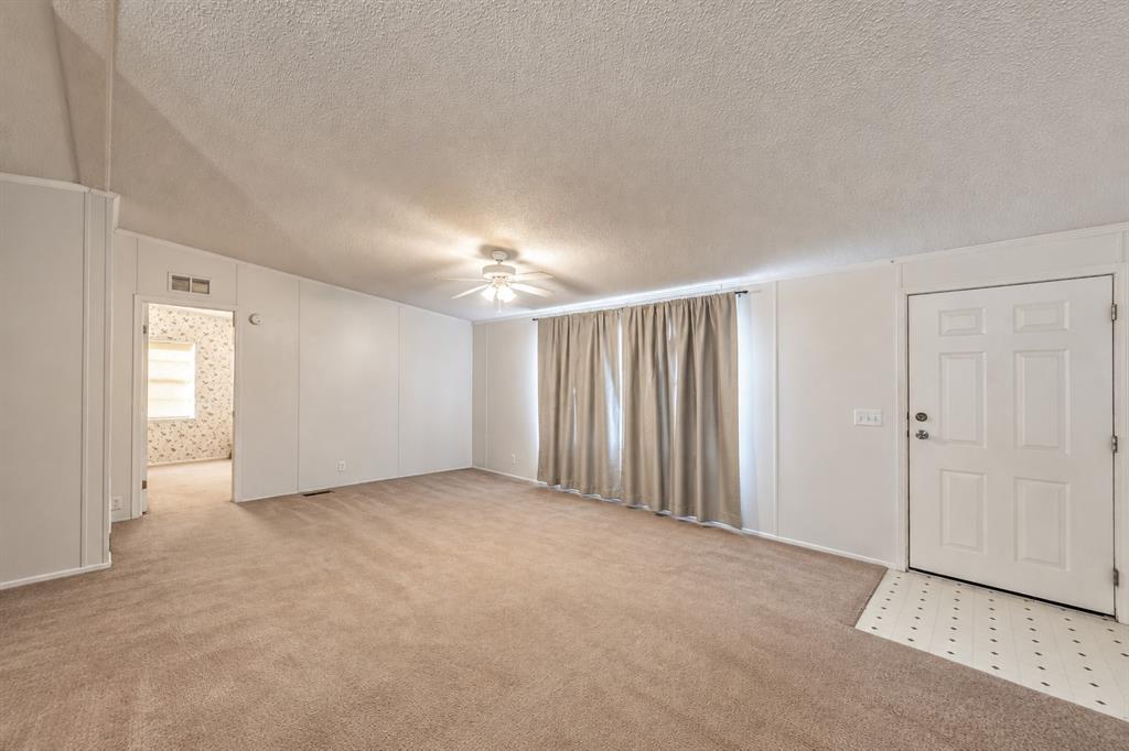 208 Rhett Court Property Photo 7