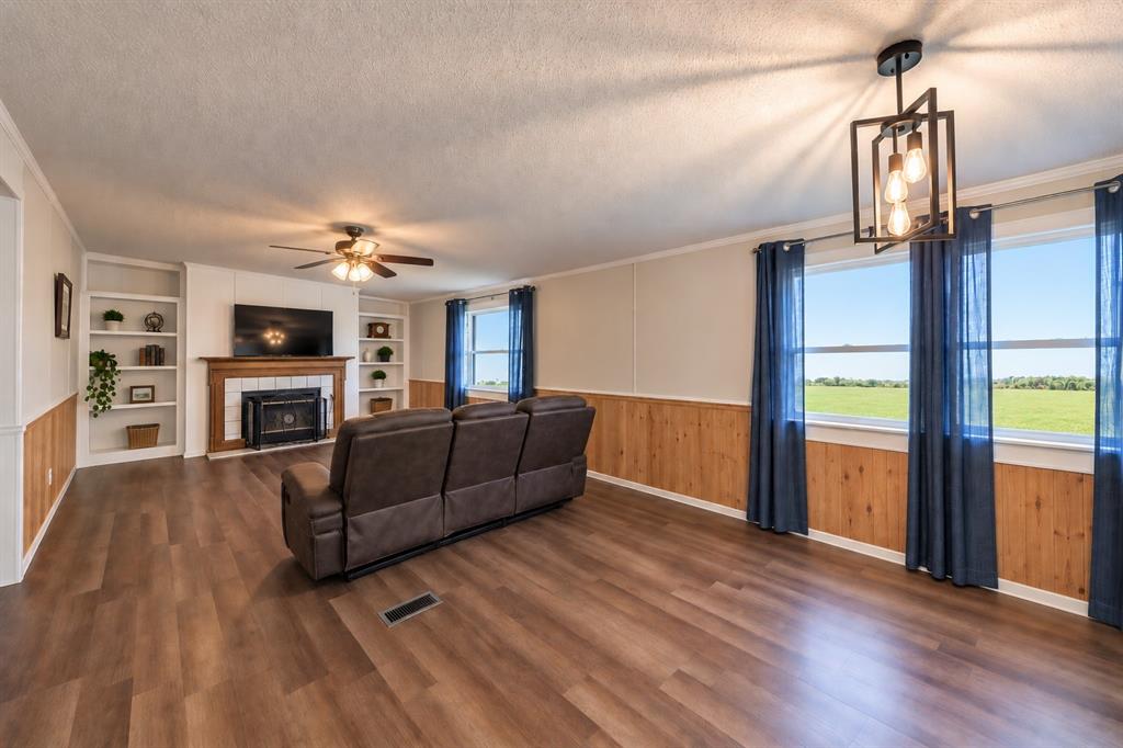 208 Rhett Court Property Photo 14