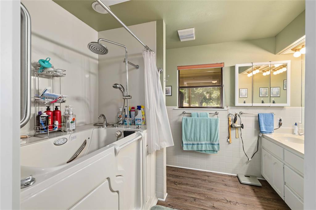 7323 Feather Bay Boulevard Property Photo 38