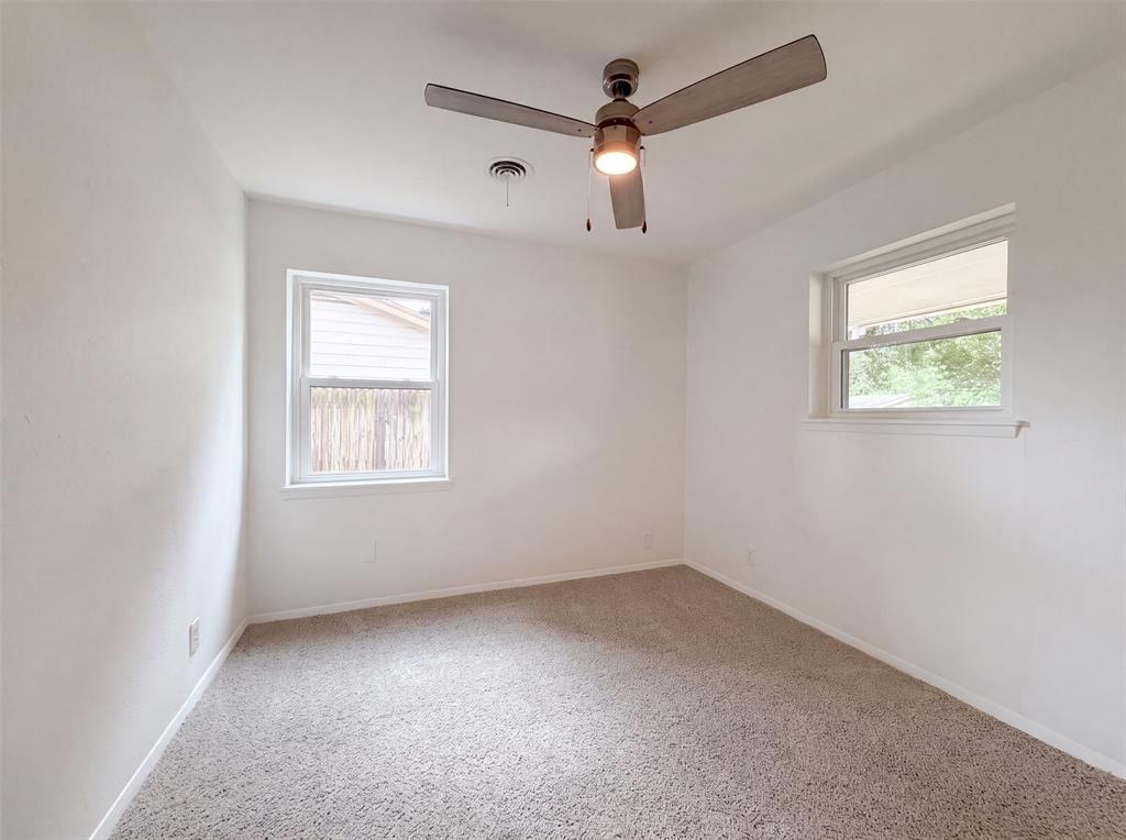 1805 Brookview Drive Property Photo 10