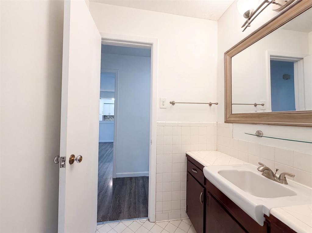 1805 Brookview Drive Property Photo 16