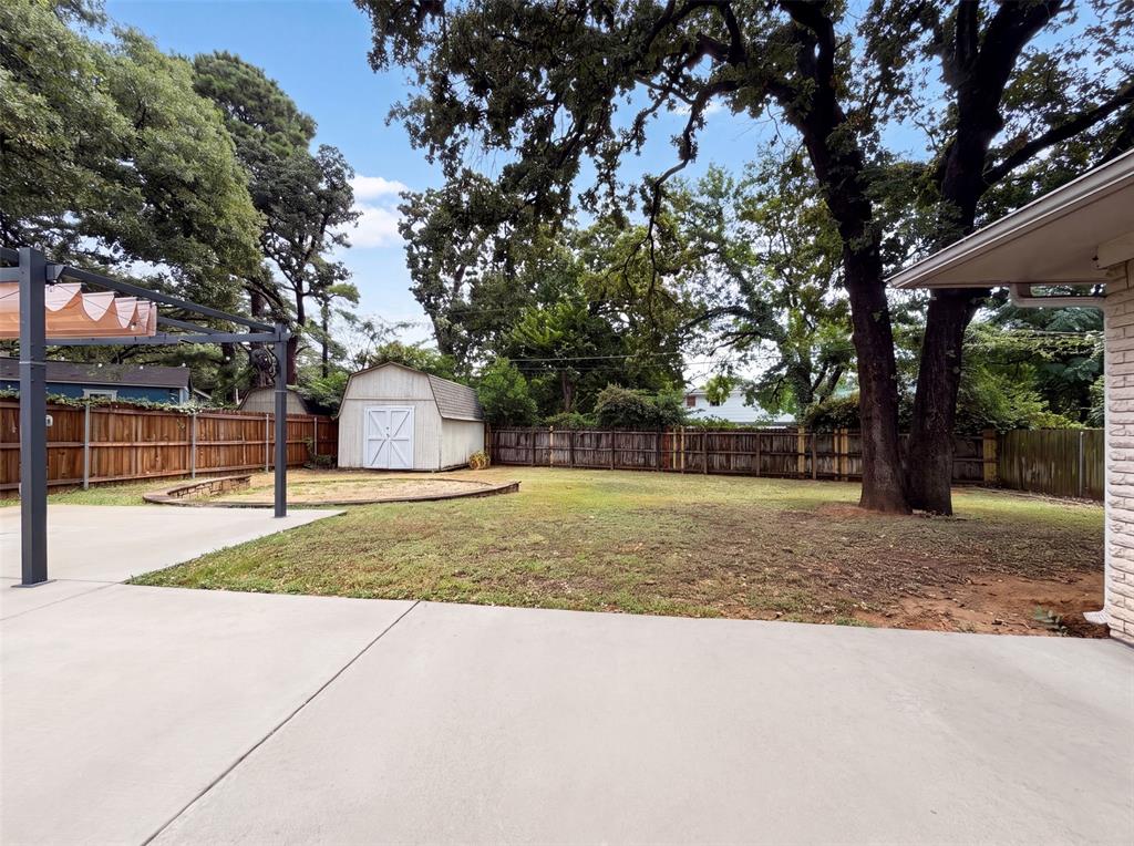 1805 Brookview Drive Property Photo 19