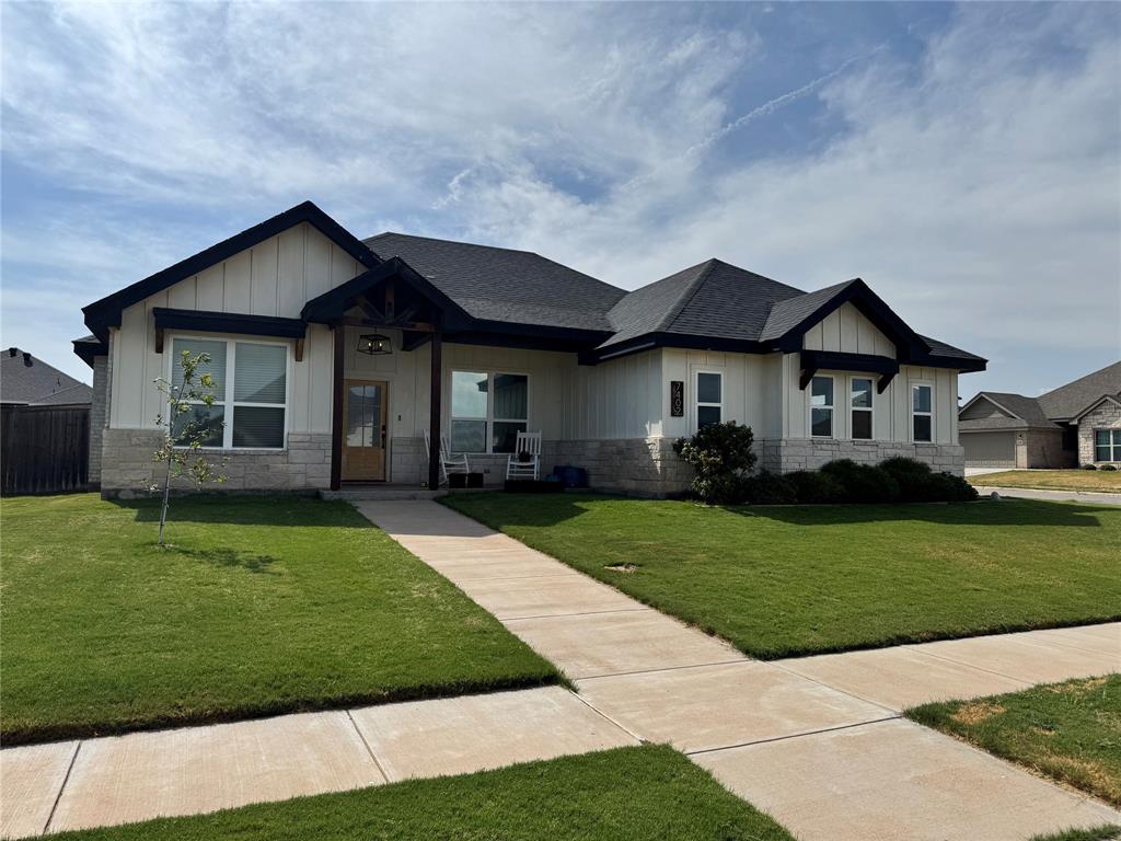 7402 Big Country Way Property Photo 2