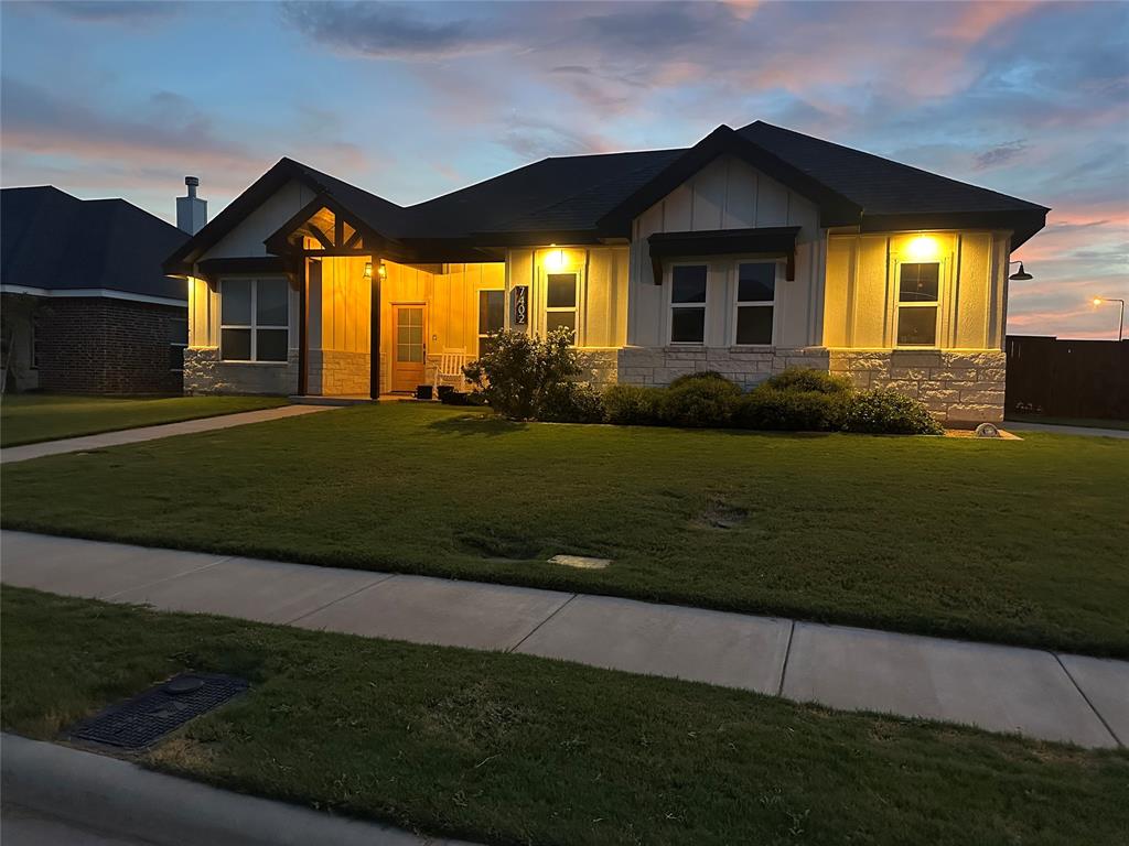 7402 Big Country Way Property Photo 4