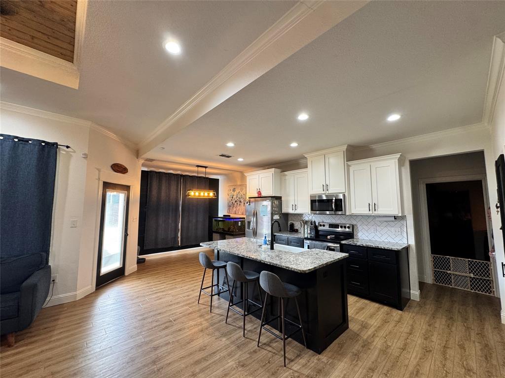 7402 Big Country Way Property Photo 7