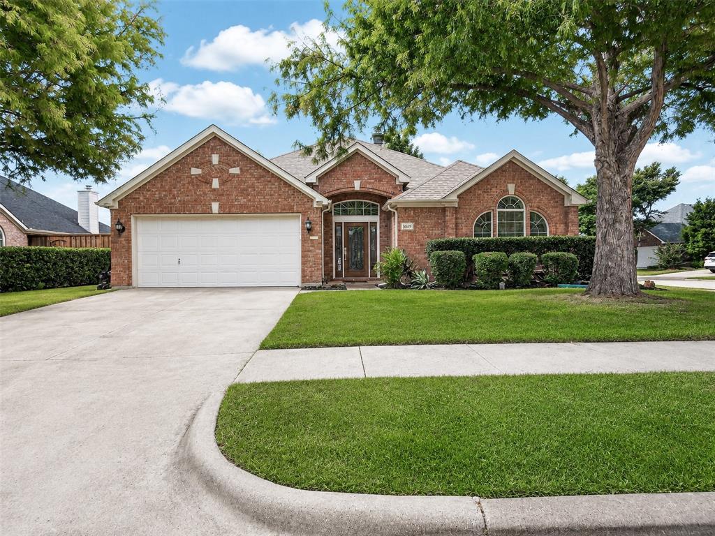 1049 Broken Spoke Drive Property Photo 1