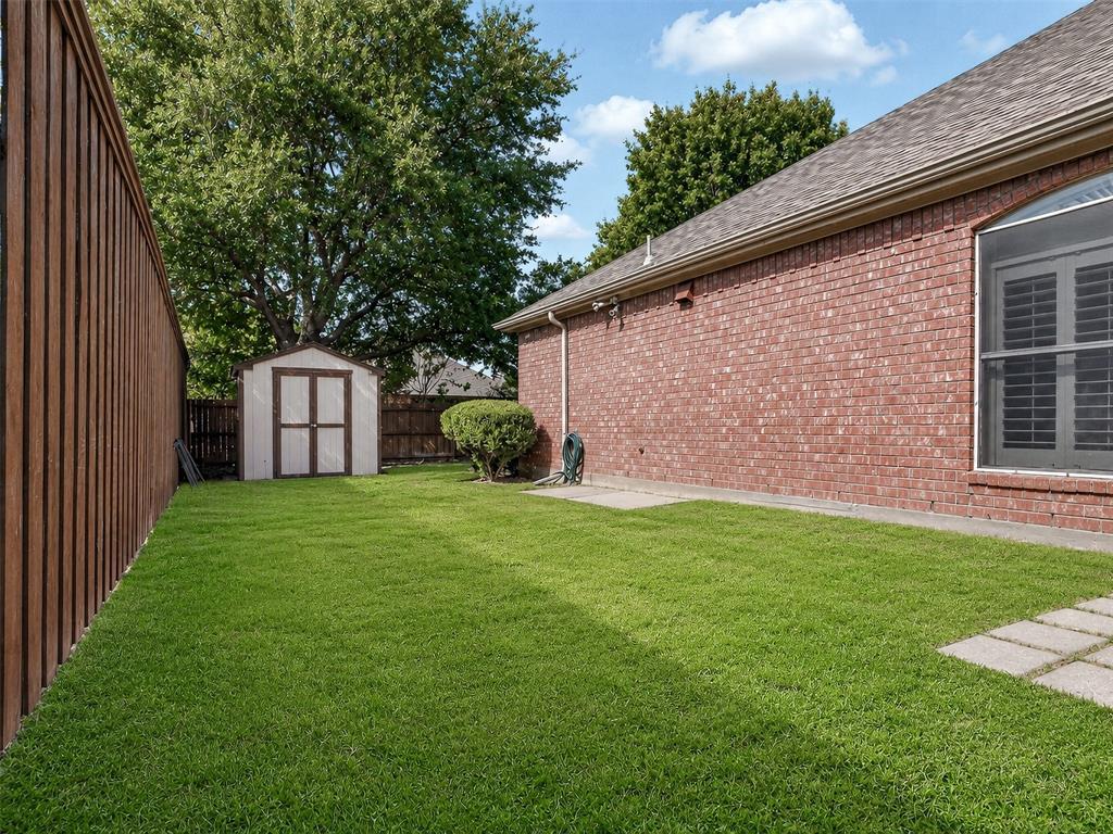 1049 Broken Spoke Drive Property Photo 32