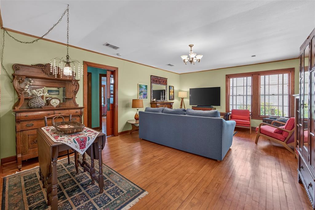 3905 Linden Avenue Property Photo 5