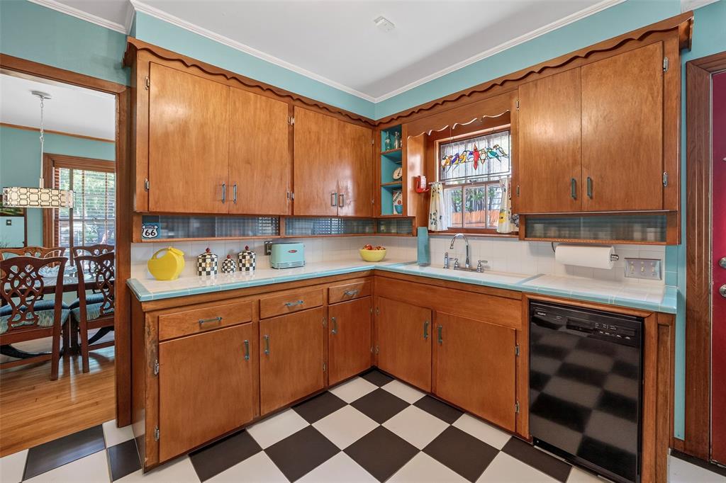 3905 Linden Avenue Property Photo 11