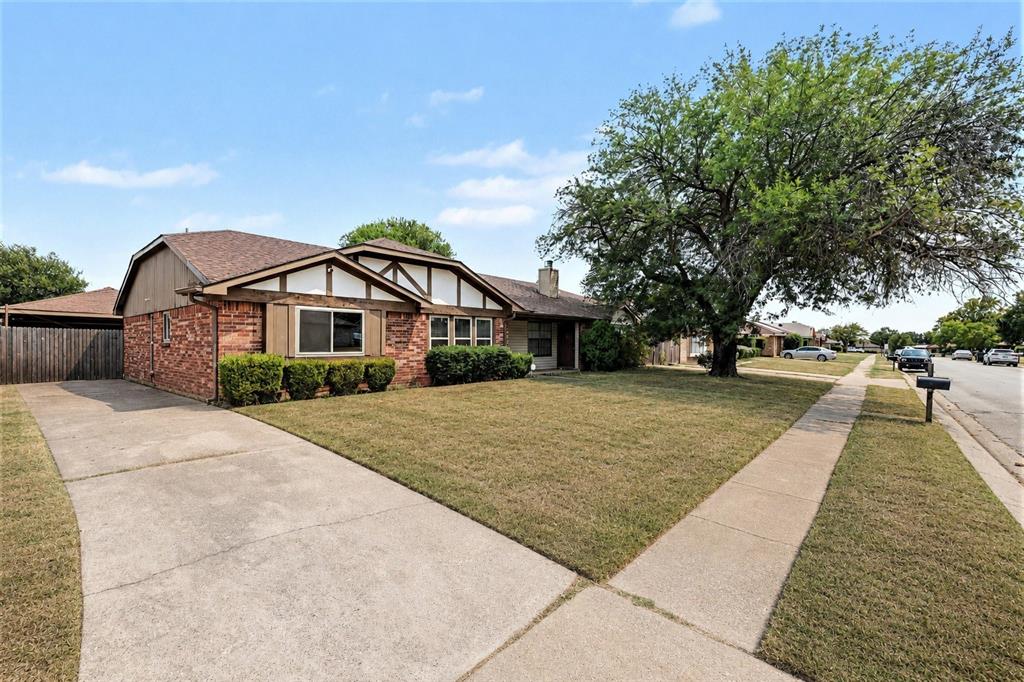 2926 Hilltop Drive Property Photo 2