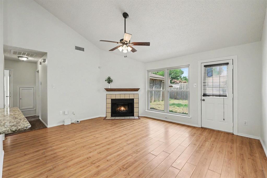 2926 Hilltop Drive Property Photo 8