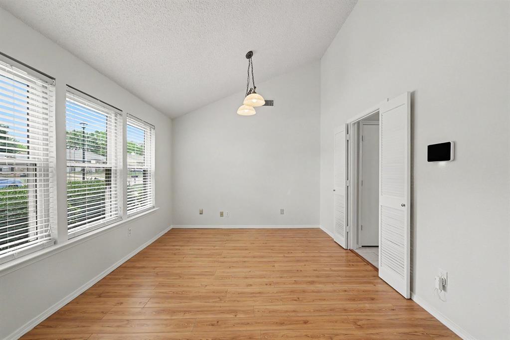 2926 Hilltop Drive Property Photo 9