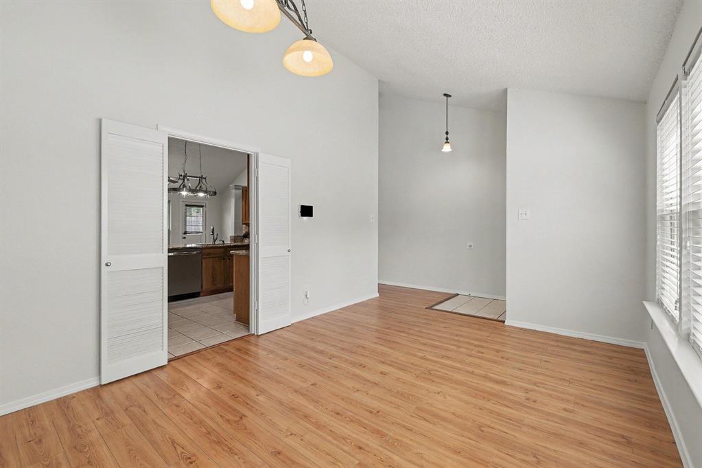 2926 Hilltop Drive Property Photo 11