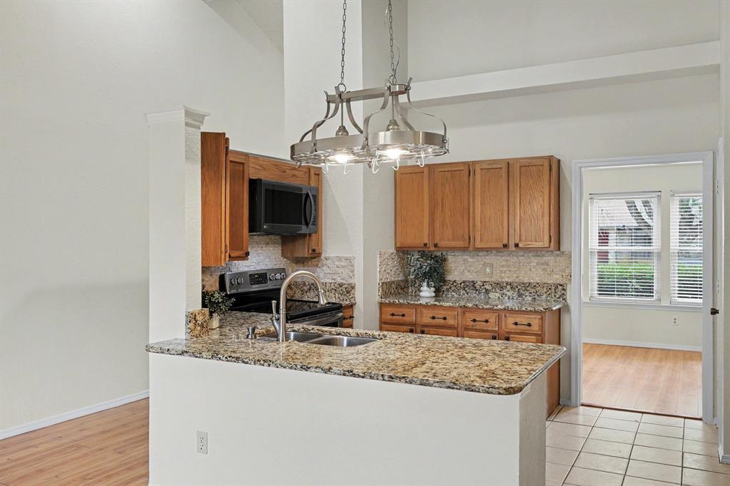 2926 Hilltop Drive Property Photo 14