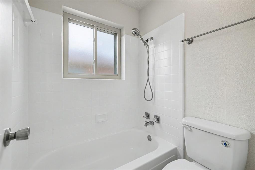 2926 Hilltop Drive Property Photo 19