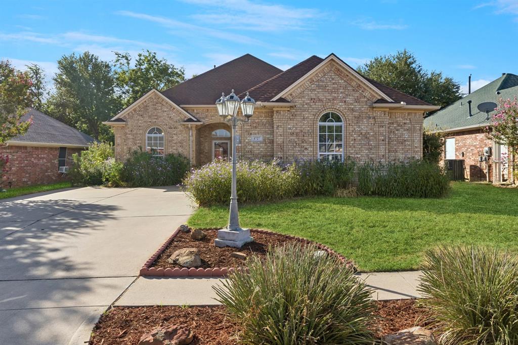 1727 Ridgecrest Drive Property Photo 1