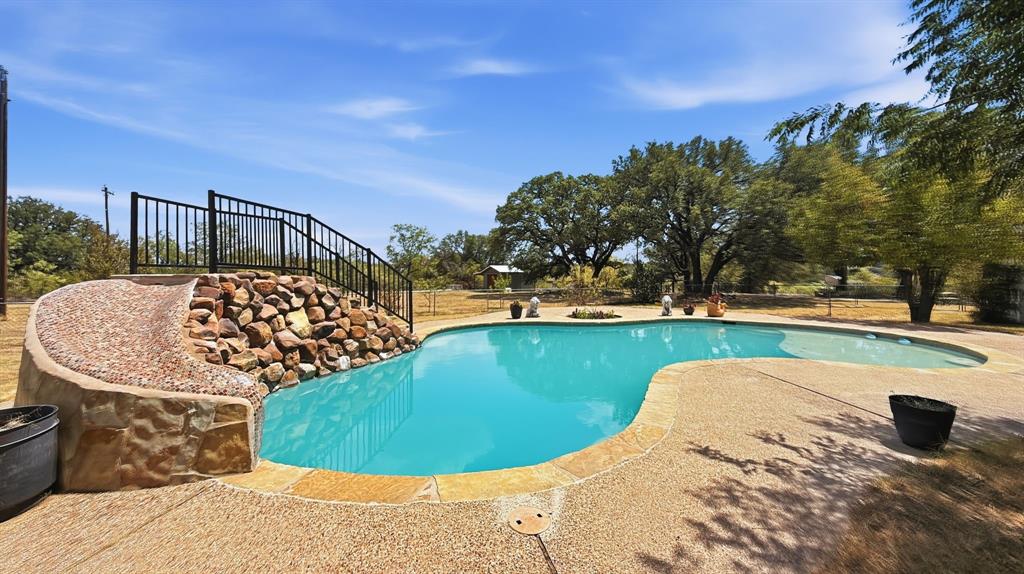 111 Fm 2905 Property Photo 21