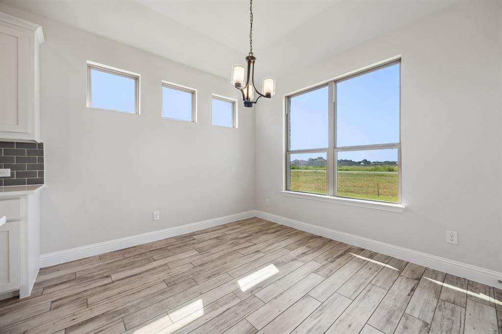 725 Windward Court Property Photo 11