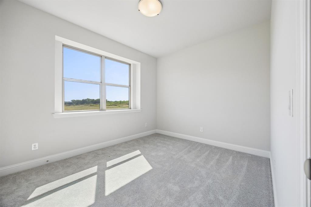 725 Windward Court Property Photo 31