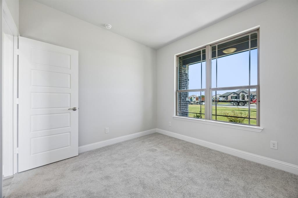 725 Windward Court Property Photo 35