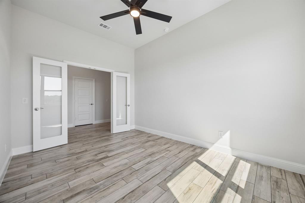725 Windward Court Property Photo 38