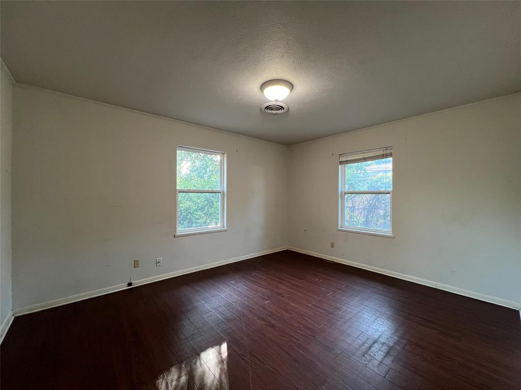 517 N Lydia Property Photo 8