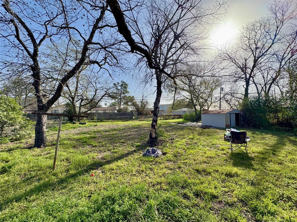 517 N Lydia Property Photo 13