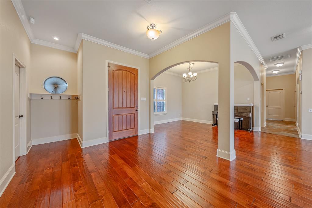 6526 Ashmore Property Photo 5