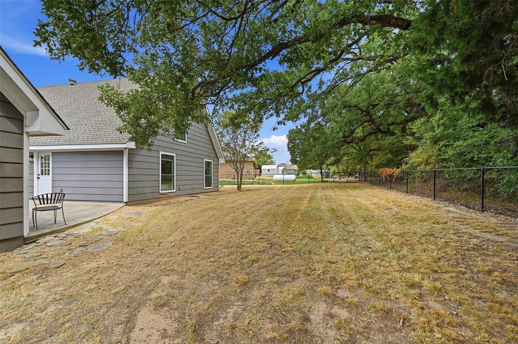 103 Pontiac Drive Property Photo 7