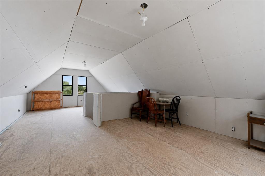 103 Pontiac Drive Property Photo 35