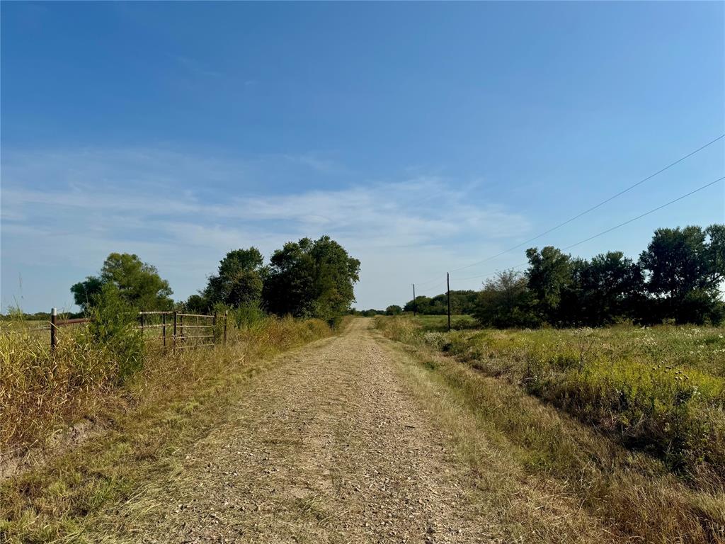 0000 Cr 2185 Property Photo 6