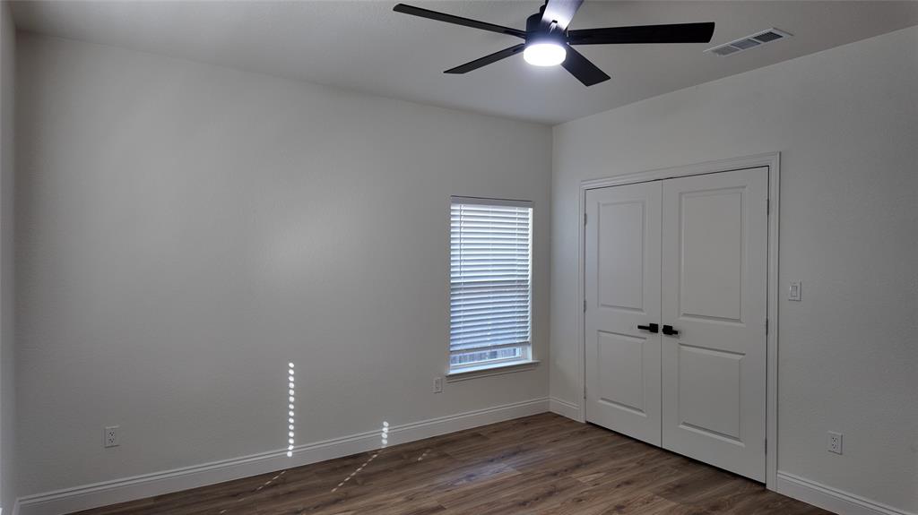 5407 Terry Street Property Photo 6