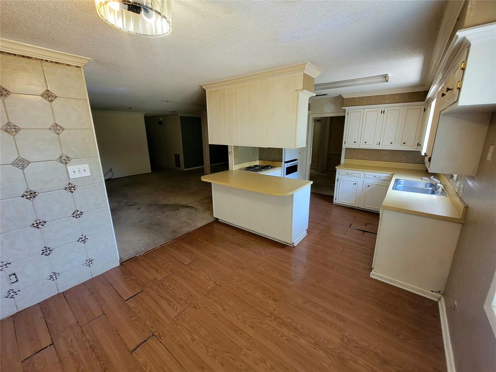 303 Merrill Property Photo 7