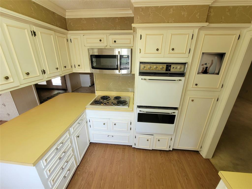 303 Merrill Property Photo 8