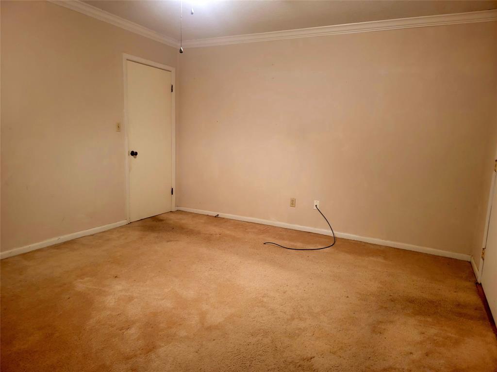 303 Merrill Property Photo 14