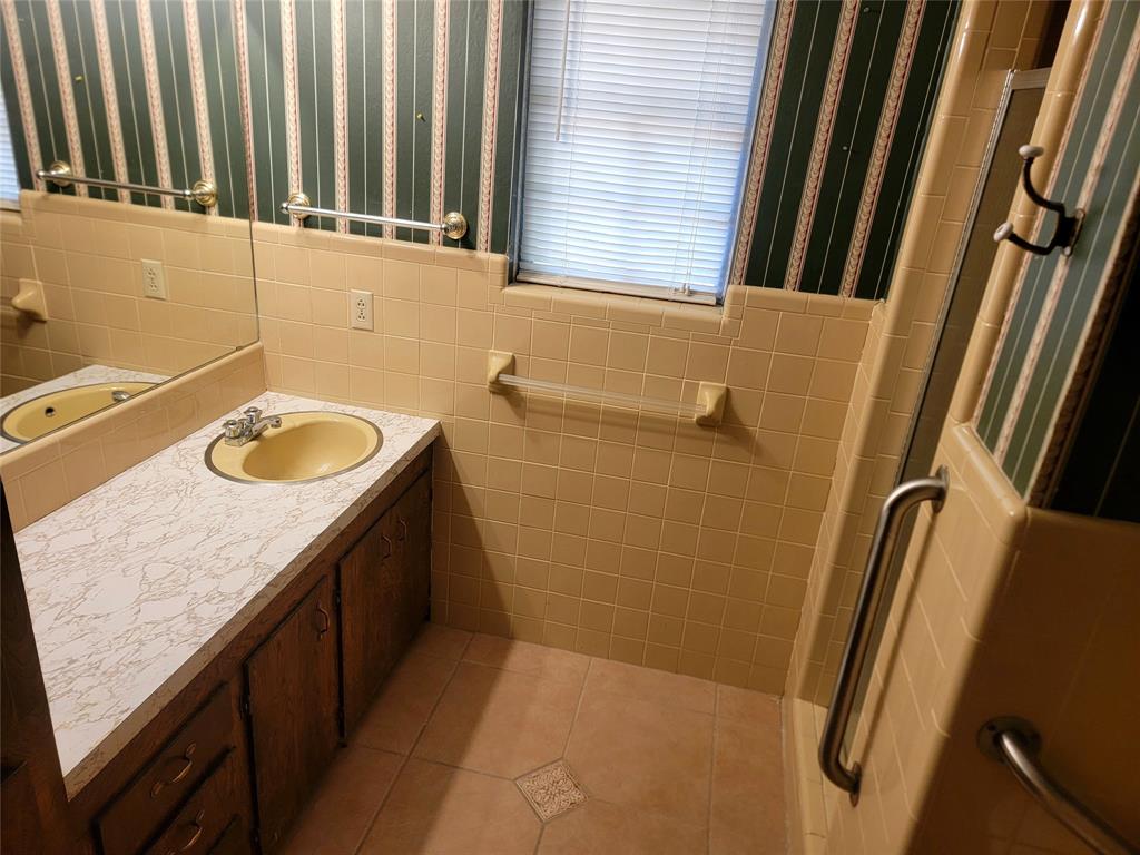 303 Merrill Property Photo 16